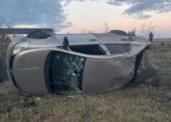 Aparatoso accidente sobre la México 15 deja dos vehículos volcados en Guasave