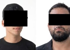 Detienen a dos jóvenes en Los Mochis; uno portaba un arma exclusiva del Ejército Mexicano
